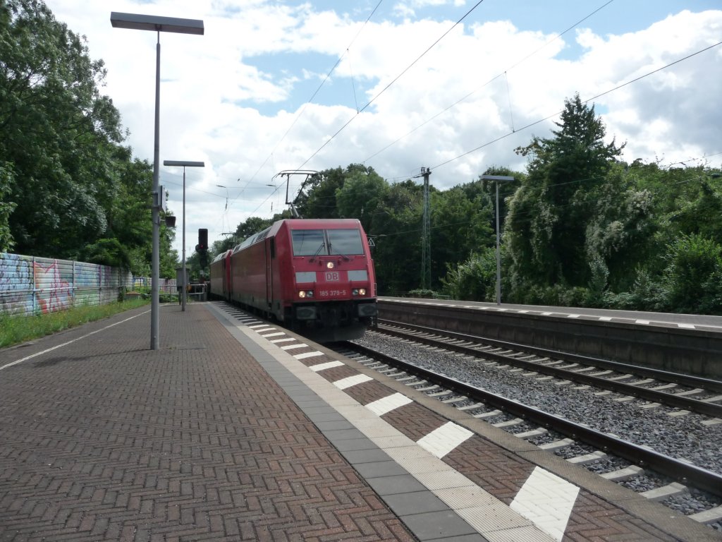185 379 durchf�hrt am 06.08.2012 den Bahnhof Br�hl.