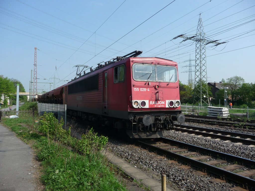 Am 21.04.2011 durchf�hrt 155 028 den Bahnhof Ratingen-Lintorf.