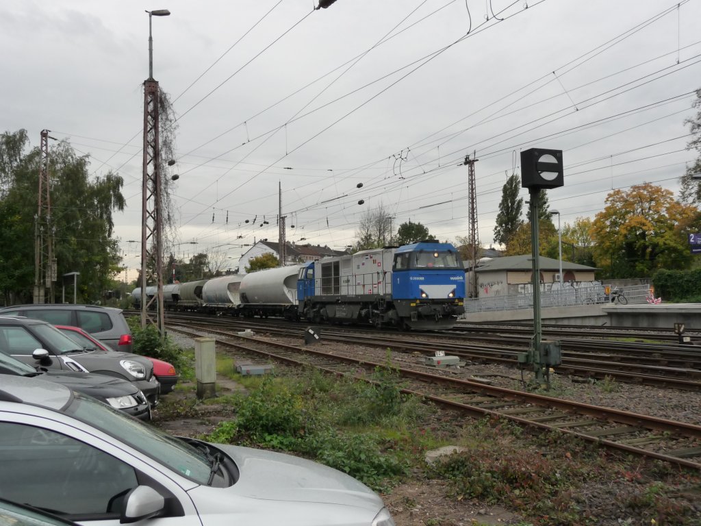 Die G2000 mit der Registernummer 92 80 1272 001-5 D-VL (Mieter unbekannt) am 17.10.2012 in D�sseldorf-Rath.