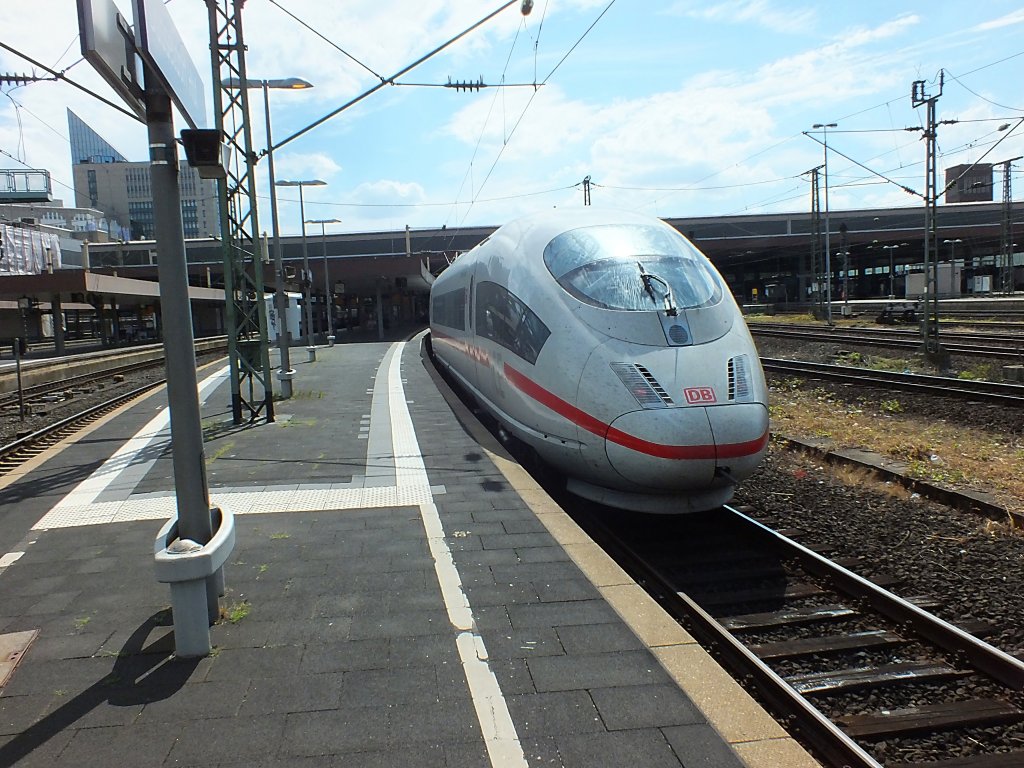 Nachschuss auf den aus Wuppertal gekommenen Doppel-ICE3; D�sseldorf, 3.8.13