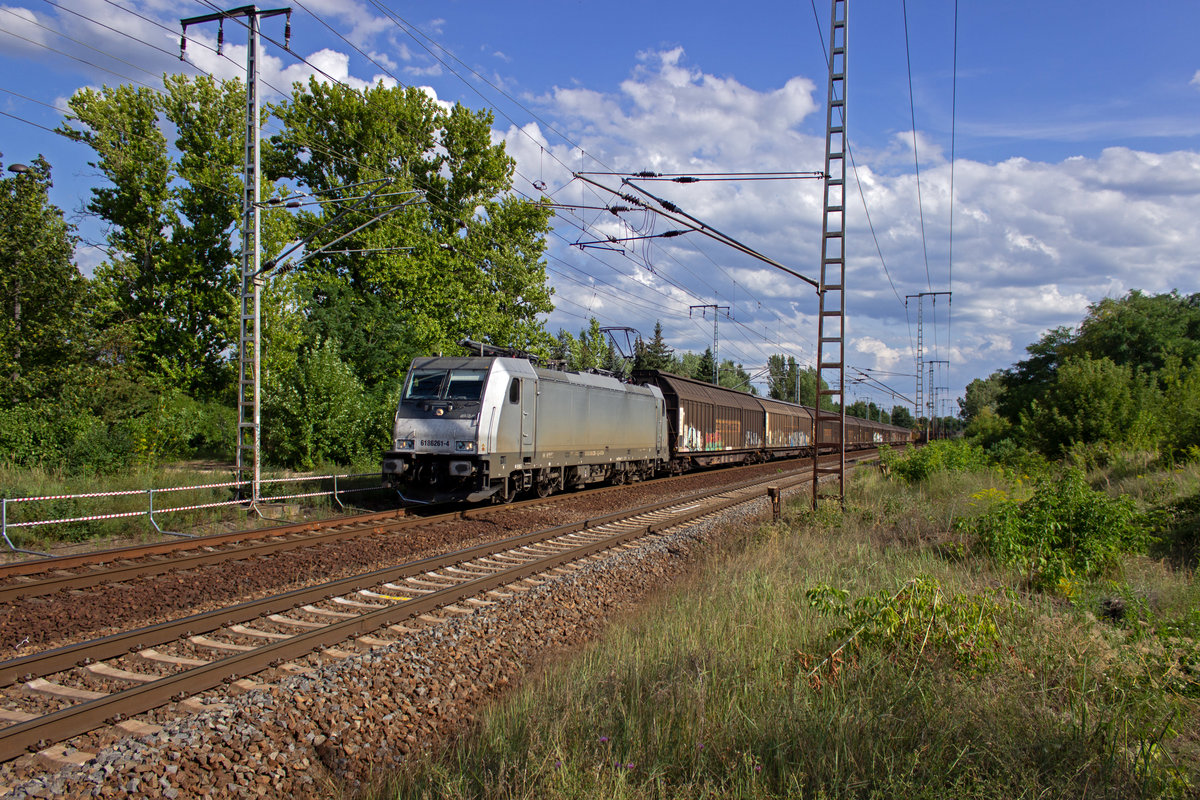 186 261 von akiem durchf�hrt am 08.08.2019 den stillgelegten G�terbahnhof Berlin-Wuhlheide.