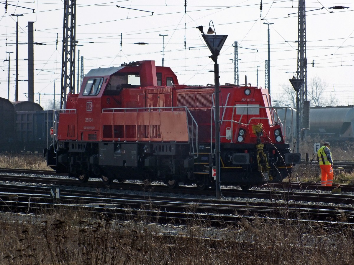 265 019, eine Voith Gravita 15BB, stand am 11.3.14 im G�terbahnhof Nordhausen.