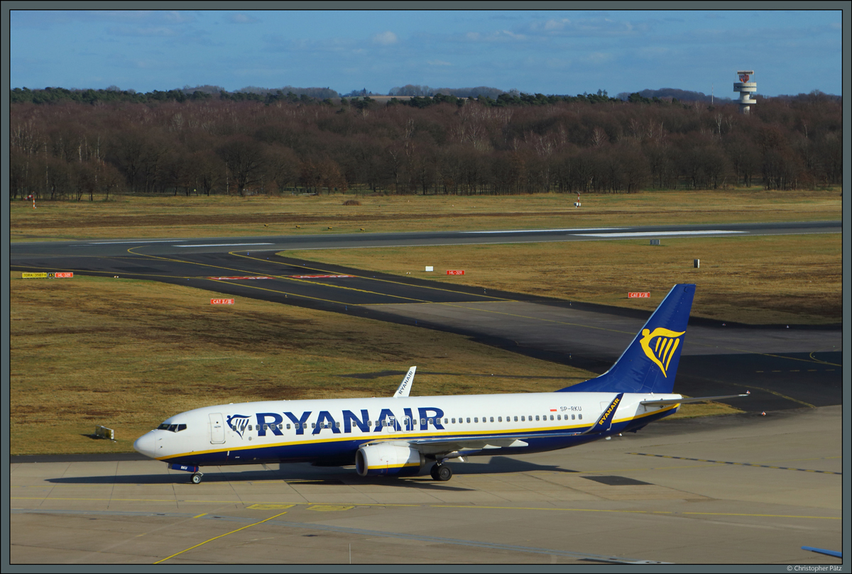 Die SP-RKU fliegt für die zu Ryanair gehörende polnische Fluggesellschaft Buzz. Am 23.02.2022 ist sie in Köln/Bonn gelandet.