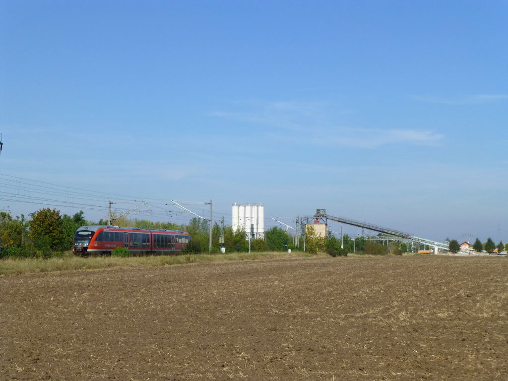 Ein Desiro bei den Kiesseen im Nordosten Erfurts, 2.10.15