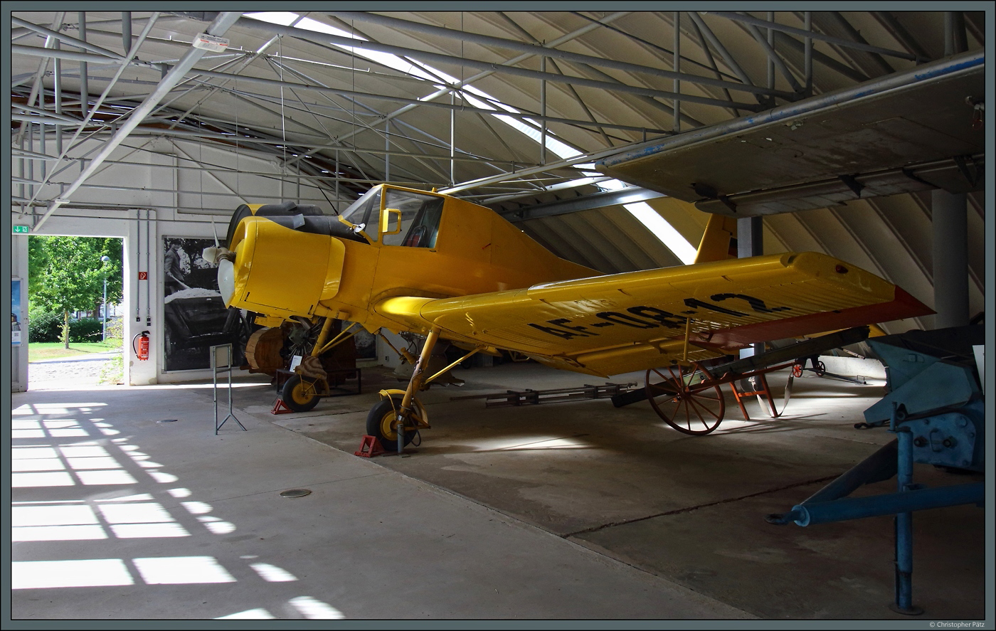 Im Hangar des Agroneums in Alt Schwerin steht die Let Z-37 AF-08-12. (23.08.2025)