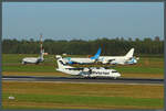 Die ATR 72-500 OH-ATI der Finnair-Tochter Nordic Regional Airlines ist am 03.09.2024 in Vilnius gelandet. Im Hintergrund sind mehrere abgestellte Maschinen zu sehen, u.a. die 737-800 VP-BQZ der Probeda und die 737-300 TS-ICA der Express Air Cargo.