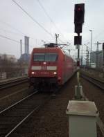 101 106 f�hrt am 6.3.14 mit dem IC 2243 (Bad Bentheim - Berlin) in Berlin Ostbahnhof ein.