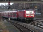 143 619 f�hrt am 24.02.2010 mit ihrer S-Bahn in Wuppertal-Oberbarmen ein.