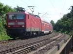 143 168 passiert am 06.08.2010 auf dem Weg nach K�ln die Wiedbr�cke in Neuwied.