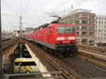 143 848 verl�sst am 11.04.2012 den Bahnhof Berlin-Alexanderplatz.