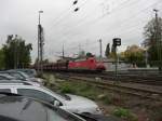 152 054 durchf�hrt am 17.10.2012 den Bahnhof D�sseldorf-Rath.