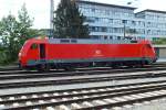 152 012 rangiert am 31.7.13 in Singen an ihren G�terzug.