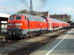 218 436 f�hrt am 23.7.13 unter kr�ftiger Rauchentwicklung aus Lindau Hauptbahnhof aus.