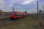 Auf der Linie RB23 nach Golm f�hrt 442 129 am 13.12.22 in Berlin-Ostkreuz ein.