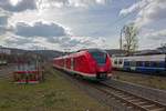 Ohne die sonst �bliche Verst�rkung in Form eines zweiten Triebwagens war am 03.04.21 1440 325 auf der S8 unterwegs.