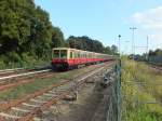185 158 f�hrt am 2.10.13 am Ende eines Vollzuges der Wuhlheide entgegen.