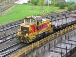 Lok 855 (98 80 0505 105-3 D-EH) am 24.06.2011 am H�ttenwerk HKM in Duisburg.