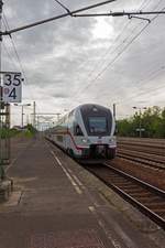 4110 111 f�hrt als IC in Sch�nefeld ein.