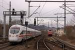 Eine ICE T-Doppeltraktion aus einem 415 am Schluss und einem 411 weiter vorne verl�sst am 12.02.2020 den Bahnhof Eisenach in Richtung Frankfurt.