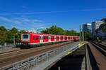 Zwei Triebz�ge der Baureihe 472, die Einheiten 060 und 058 verlassen als S11 nach Poppenb�ttel am 05.08.2020 Hamburg-Dammtor. 472 060 ist seitdem verschrottet worden. Der Zug fand sein Ende im Oktober 2021 beim Recyclingunternehmen Bender in Opladen.