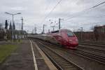 Die Thalys-Einheit 4341 �berquert auf dem Weg zur Bereitstellung im K�lner Hauptbahnhof die Hohenzollernbr�cke.