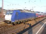 185 CL-002 (91 80 6185 502-2 D-CTD) steht am 20.02.2010 in Diensten der Eurobahn mit einem Ersatzzug f�r versp�tet ausgelieferte FLIRT-Triebwagen in Wuppertal-Oberbarmen.