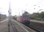 185 065 durchf�hrt am 15.04.2011 den Bahnhof Wuppertal-Oberbarmen.