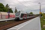 Als Regionalbahn nach M�nchengladbach verl�sst der Triebwagen 1429 013 von Abellio Oberhausen-Sterkrade.