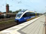 Dieser Talenttriebzug mit der Registernummer 95 80 0643 6256 D-NWB verl�sst am 16.7.13 den Bahnhof Gladbeck-West.