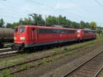 Die beiden von der RBH gekauften Loks 274 (91 80 6 151 127-8 D-RBH) und 268 (91 80 6151 004-9 D-RBH)durchfahren am 16.7.13 den G�terbahnhof Gladbeck-West.