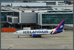 Die 737 MAX8 TF-ICU der Icelandair rollt als Flug FI533 nach Reykjavik am 11.03.2023 zur Startbahn in München.