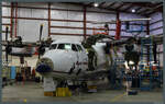 Air Tindi ist derzeit der weltgrößte Betreiber der Dash 7 mit fünf aktiven Maschinen. Die 1981 gebaute DHC-7-103 C-GCEV wird gerade im Hangar in Yellowknife überholt. Vielen Dank an den Mitarbeiter von Air Tindi für die spontane Führung! (Yellowknife, 19.10.2022)