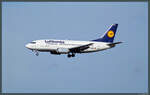 dresden-eddc-2/765954/die-d-abiw-bad-nauheim-737-530-der Die D-ABIW 'Bad Nauheim' (737-530) der Lufthansa ist am 27.02.2010 im Endanflug auf Dresden.