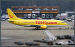 D-AGEG, eine 737-35B die von Germania an TUIfly verleast wurde, wurde am 29.12.2008 auf das Vorfeld in Berlin-Tegel gezogen.