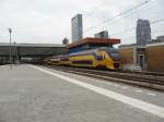 Ein VIRM-Triebwagen verl�sst am 15.08.2012 Rotterdam.