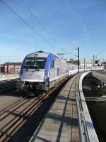 Mit dem EC aus Gdynia f�hrt 5 370 009 der PKP am 31.10.13 in Berlin HBF ein.