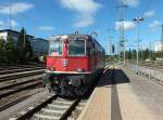 Re 4/4  11127 hat am 31.7.13 einen Intercity aus Z�rich nach Singen gebracht und wartet nun darauf, abgestellt zu werden.