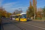 Aus Richtung Wei�ensee kommend hat der Wagen 1583 den Gro�teil der Fahrt als Linie 27 zum Krankenhaus K�penick bereits hinter sich.