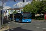 Auf der Linie 632 erreicht Wagen 1263, einer der �ltesten Mercedes C2 in Wuppertal, den Busbahnhof am Barmer Bahnhof.